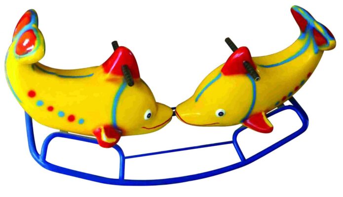 Bập bênh hai cá Heo