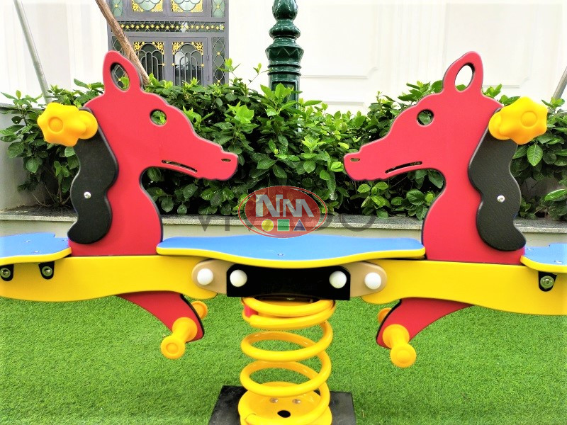 Các con nhún nhựa HDPE