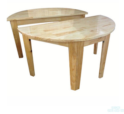 Bàn bán nguyệt mầm non